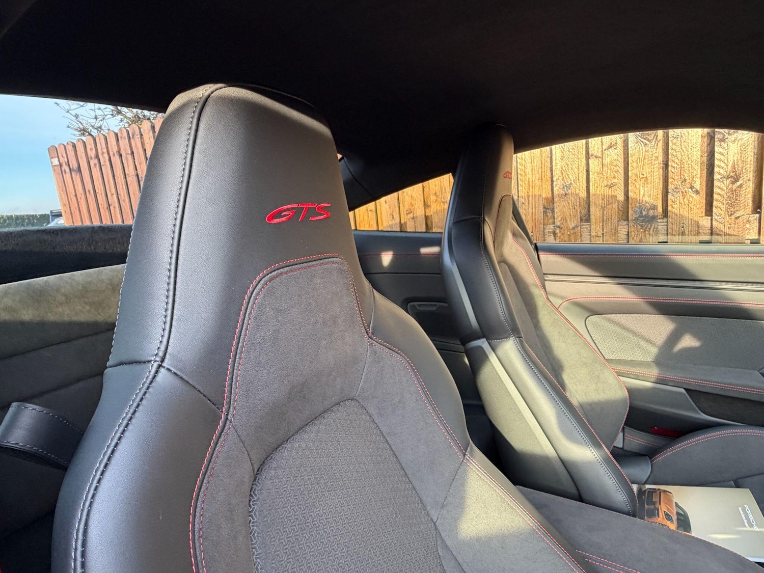 Used Porsche 911 2025 for sale - 77957471: Photo 6