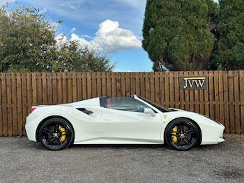 Used Ferrari 488 2017 for sale - 75905643: Photo