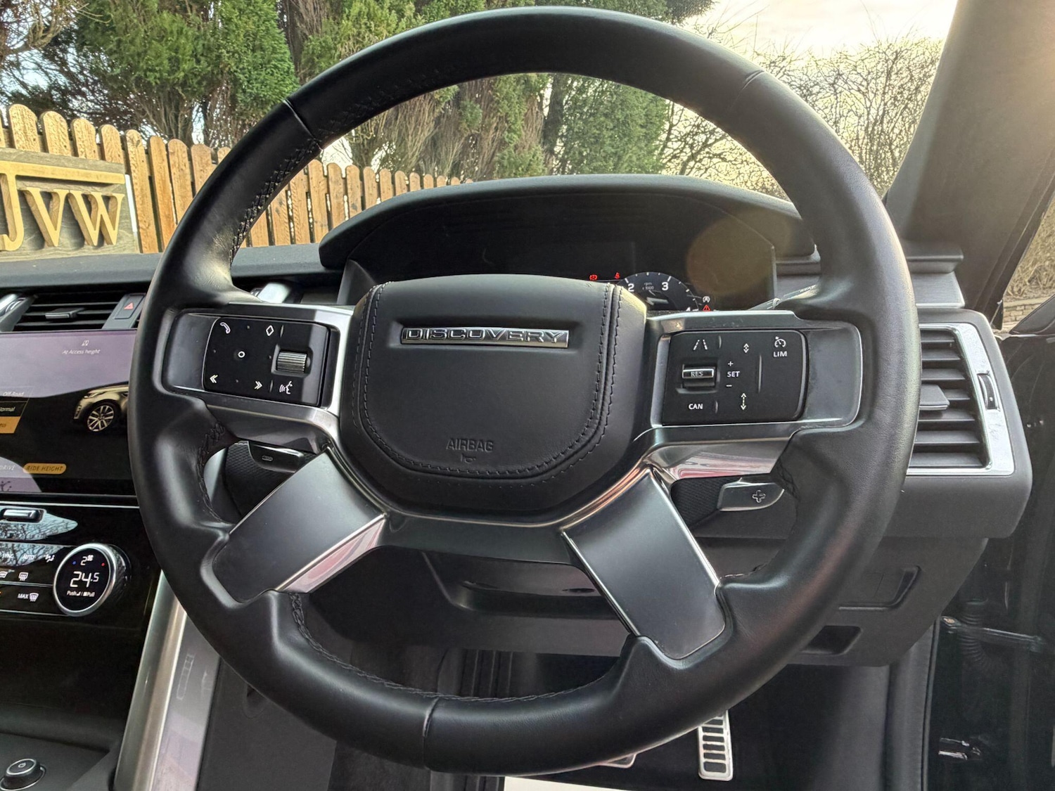 Used Land Rover Discovery 2023 for sale - 77267150: Photo 28