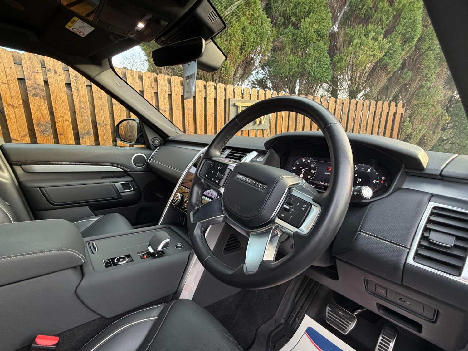 Used Land Rover Discovery 2023 for sale - 77267150: Photo 7