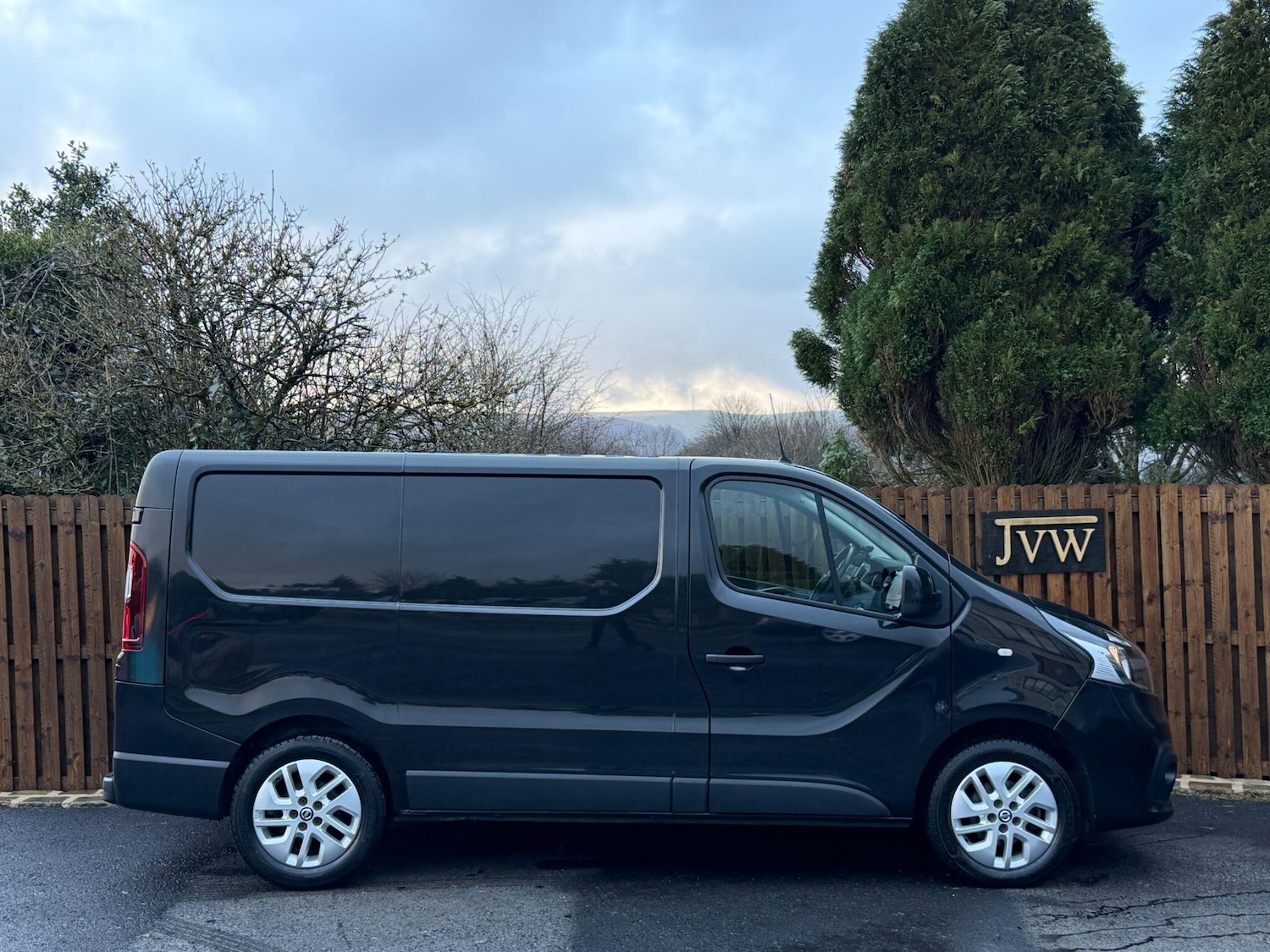 Used Nissan NV300 2020 for sale - 77892157: Photo 2