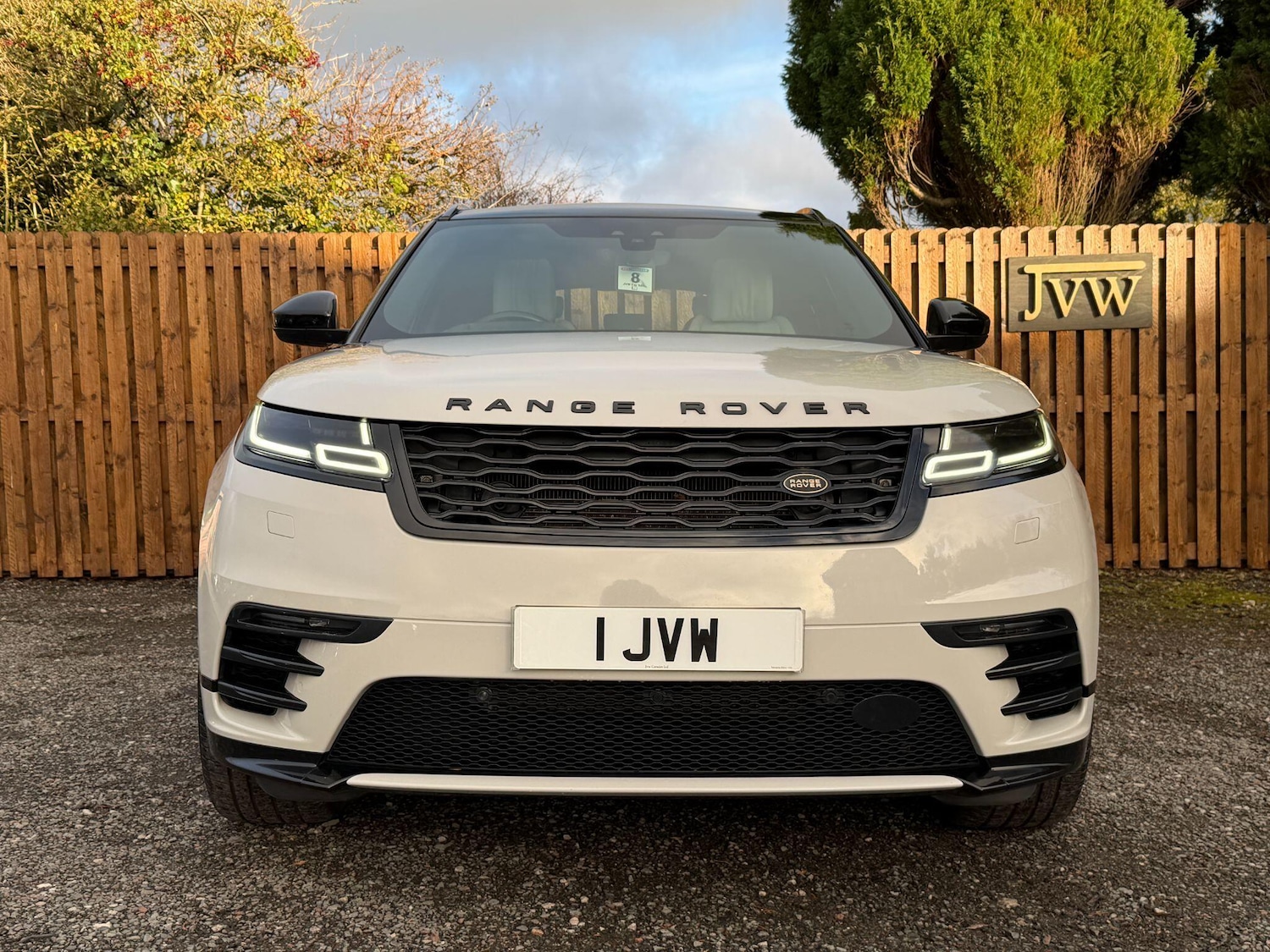 Used Land Rover Range Rover Velar 2018 for sale - 76377693: Photo 2