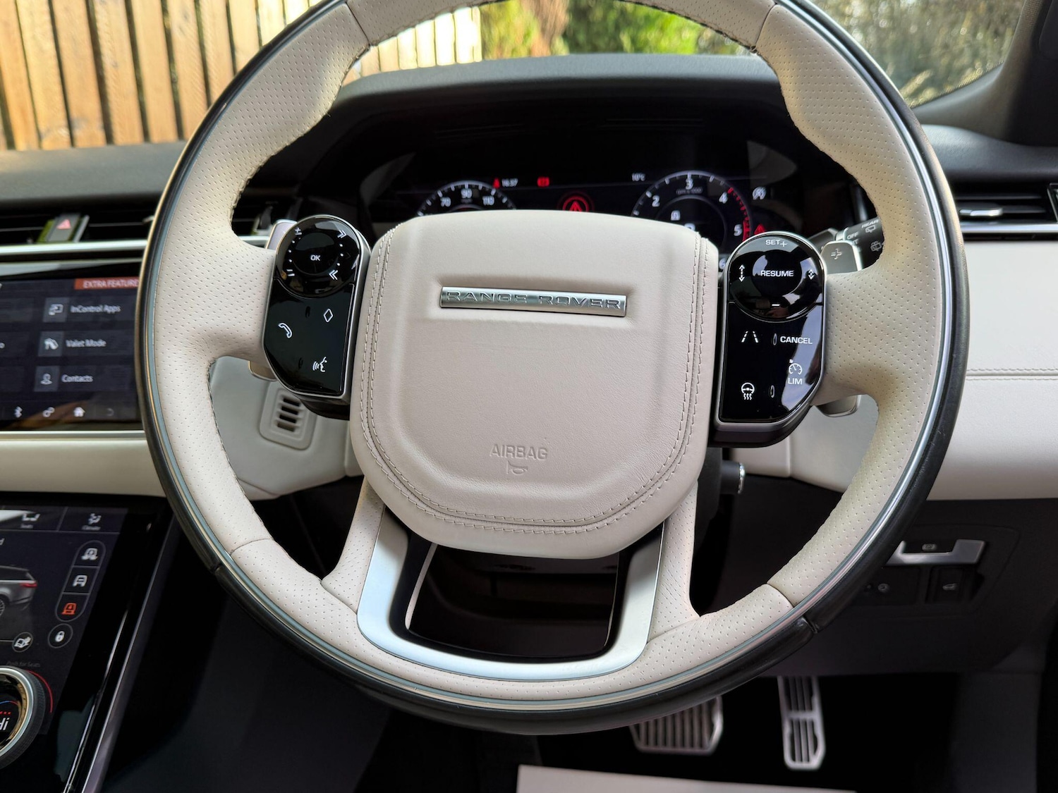 Used Land Rover Range Rover Velar 2018 for sale - 76377693: Photo 24