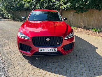 Used Jaguar F-Pace 2016 for sale - 79622961: Photo