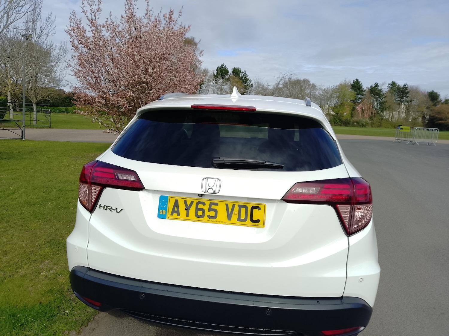 Used Honda HR-V 2015 for sale - 78145869: Photo 2