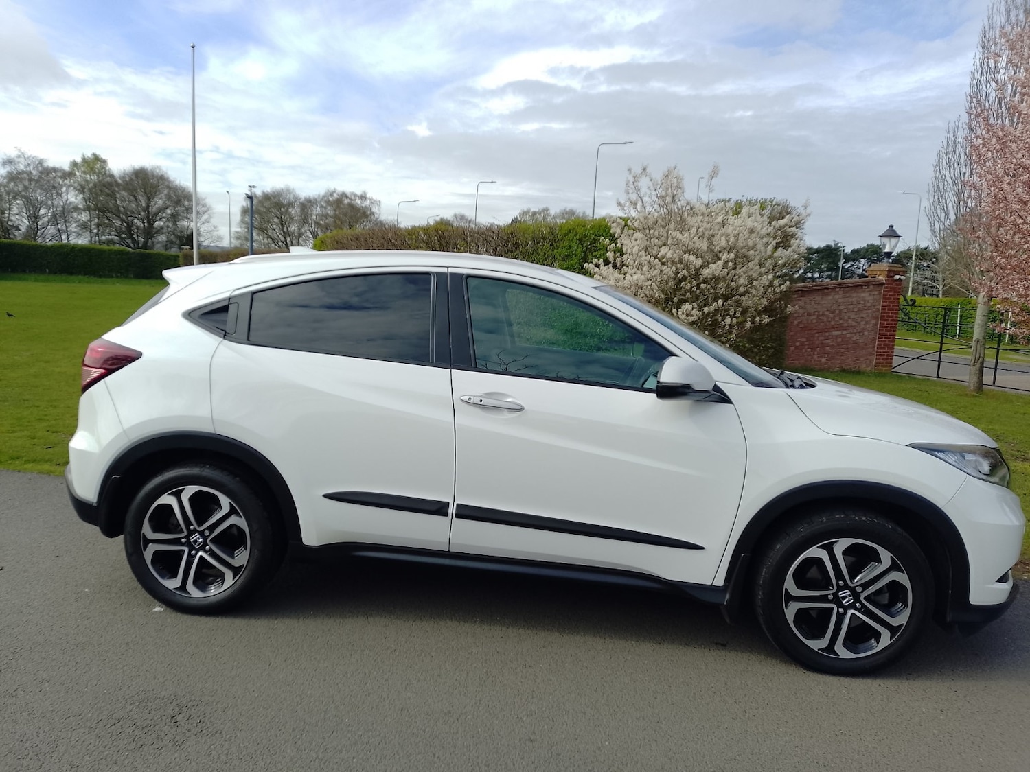 Used Honda HR-V 2015 for sale - 78145869: Photo 4