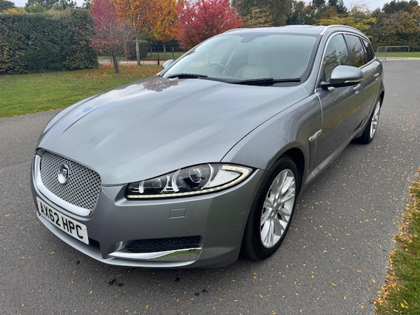 Used Jaguar XF 2013 for sale - 76281382: Photo 3