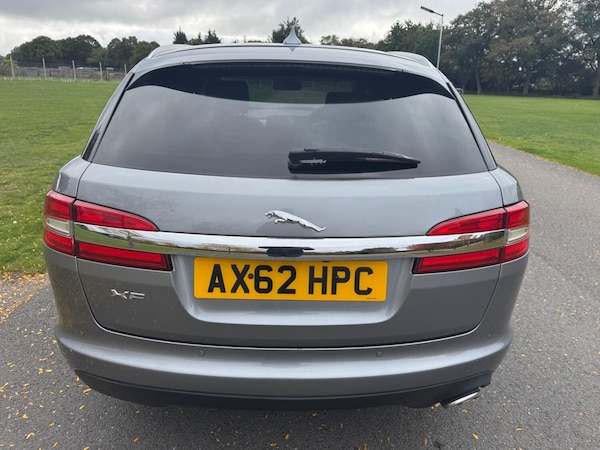 Used Jaguar XF 2013 for sale - 76281382: Photo 5