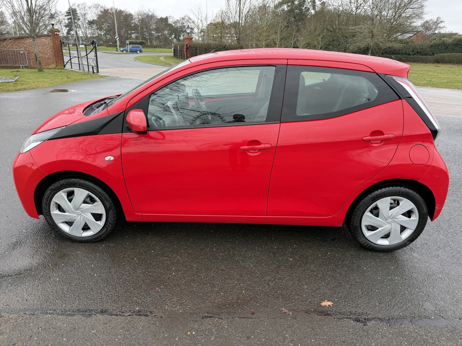 Used Toyota AYGO 2015 for sale - 77954085: Photo 6