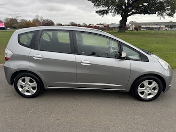 Used Honda Jazz 2010 for sale - 76476941: Photo