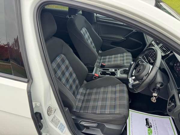 Used Volkswagen Golf 2017 for sale - 76281462: Photo 11