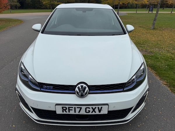 Used Volkswagen Golf 2017 for sale - 76281462: Photo 2