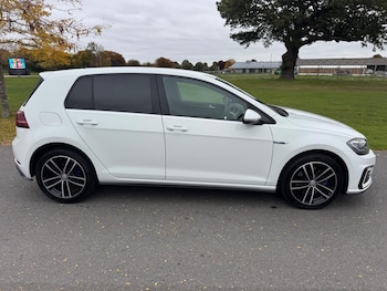 Used Volkswagen Golf 2017 for sale - 76281462: Photo 4