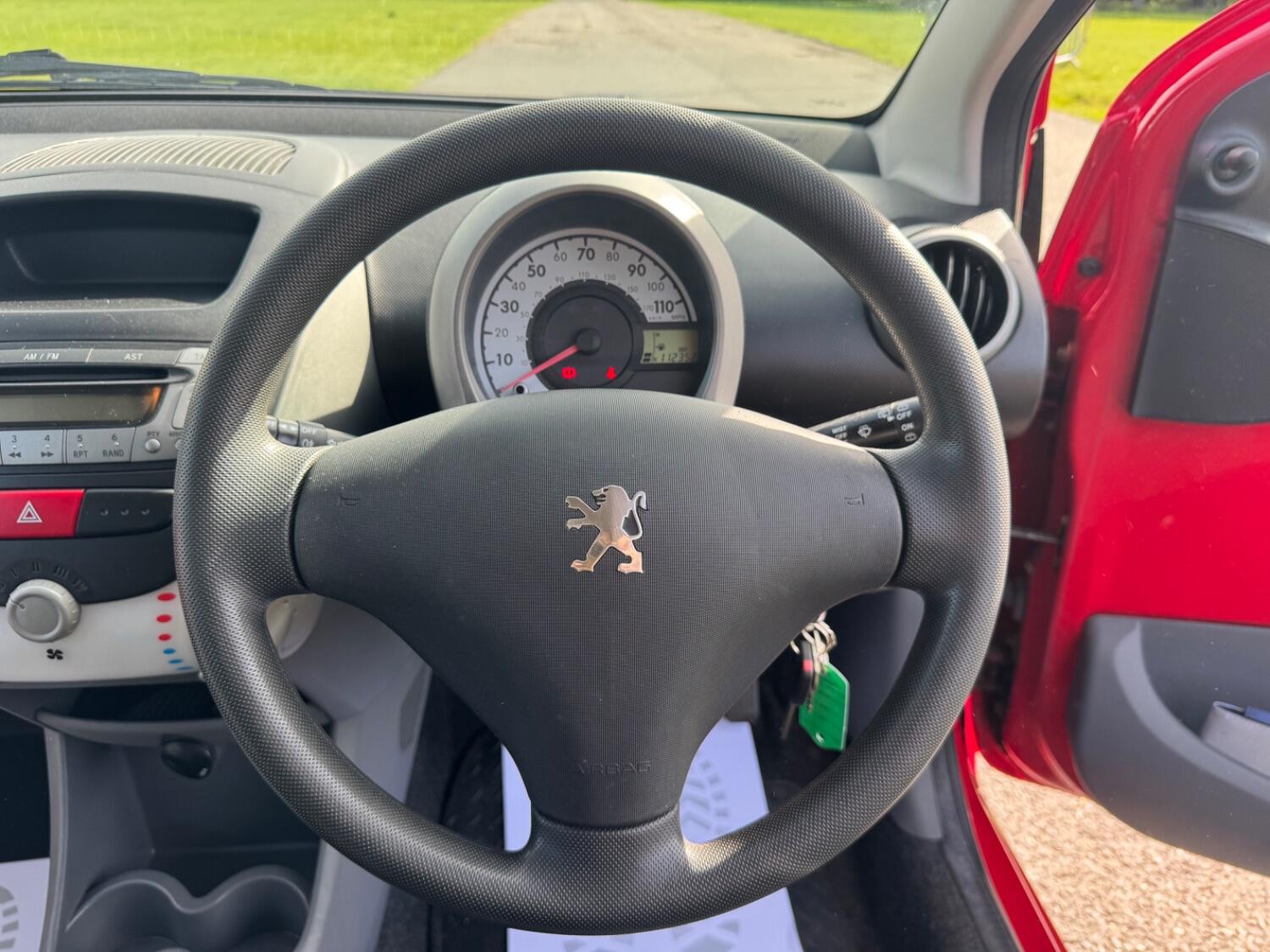 Used Peugeot 107 2011 for sale - 76082774: Photo 11