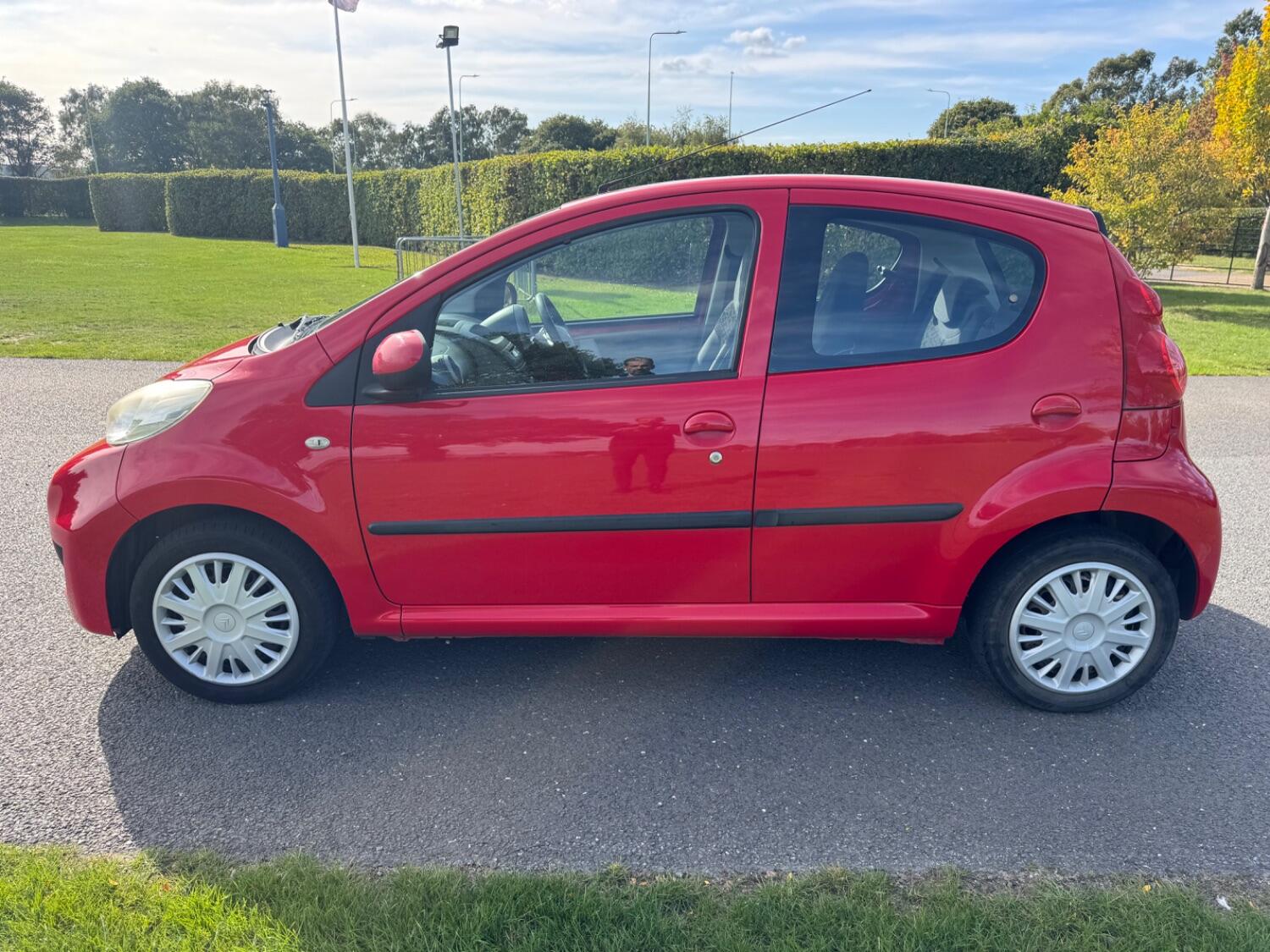 Used Peugeot 107 2011 for sale - 76082774: Photo 4
