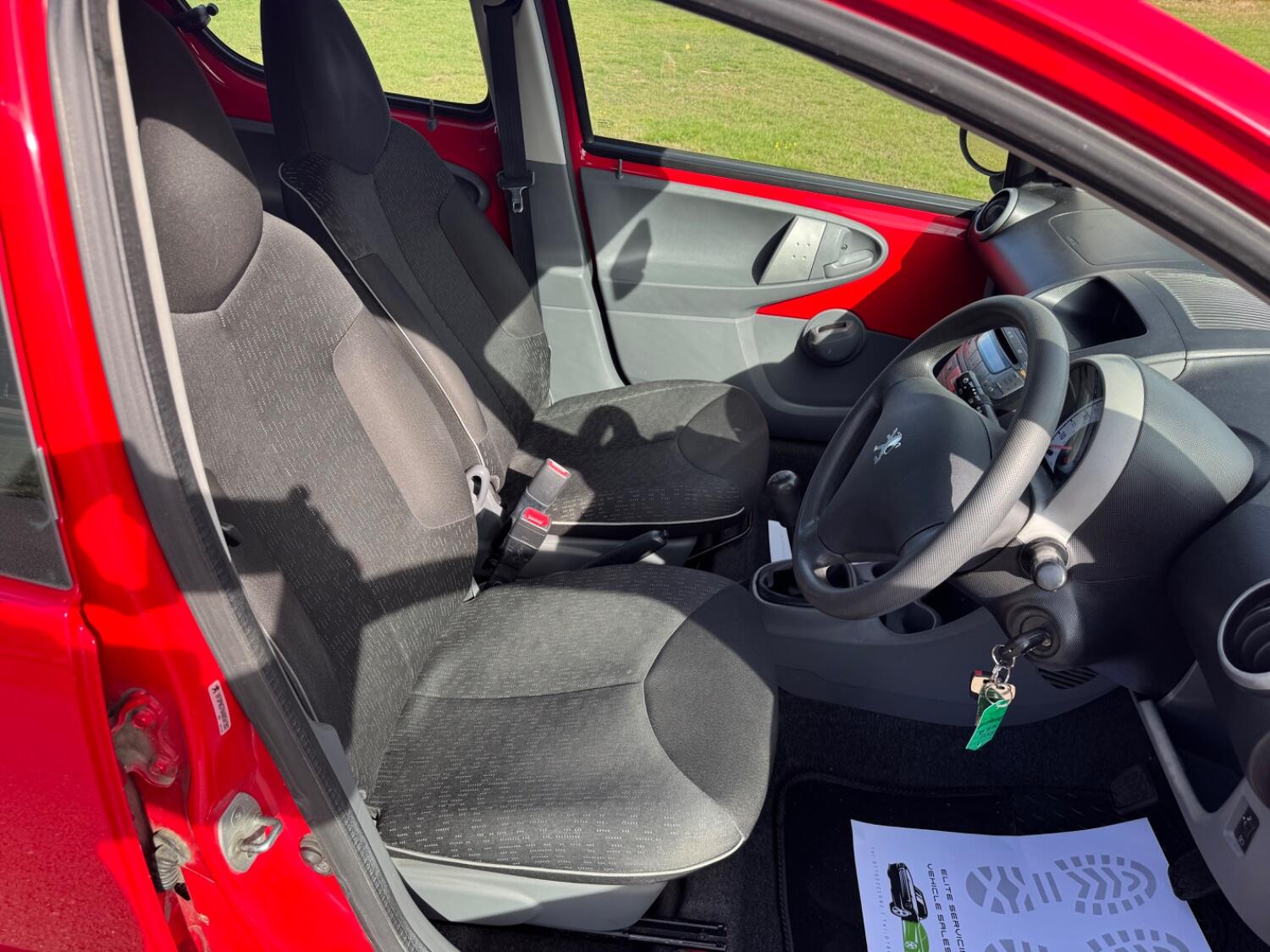 Used Peugeot 107 2011 for sale - 76082774: Photo 8