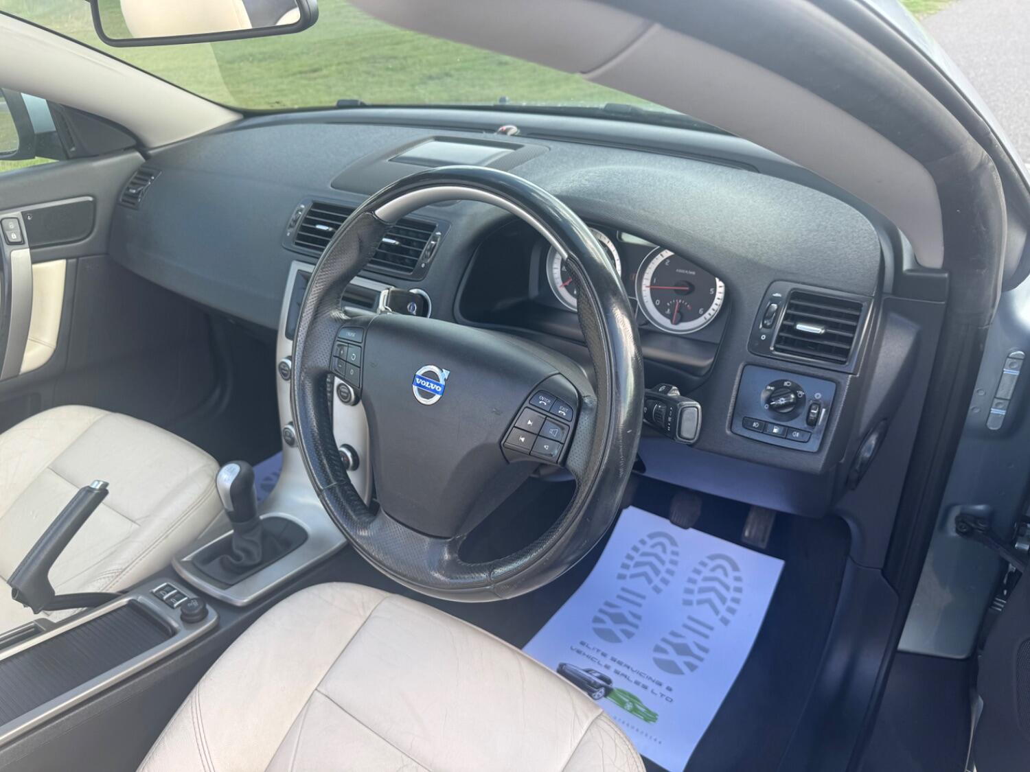 Used Volvo C70 2010 for sale - 76497547: Photo 20