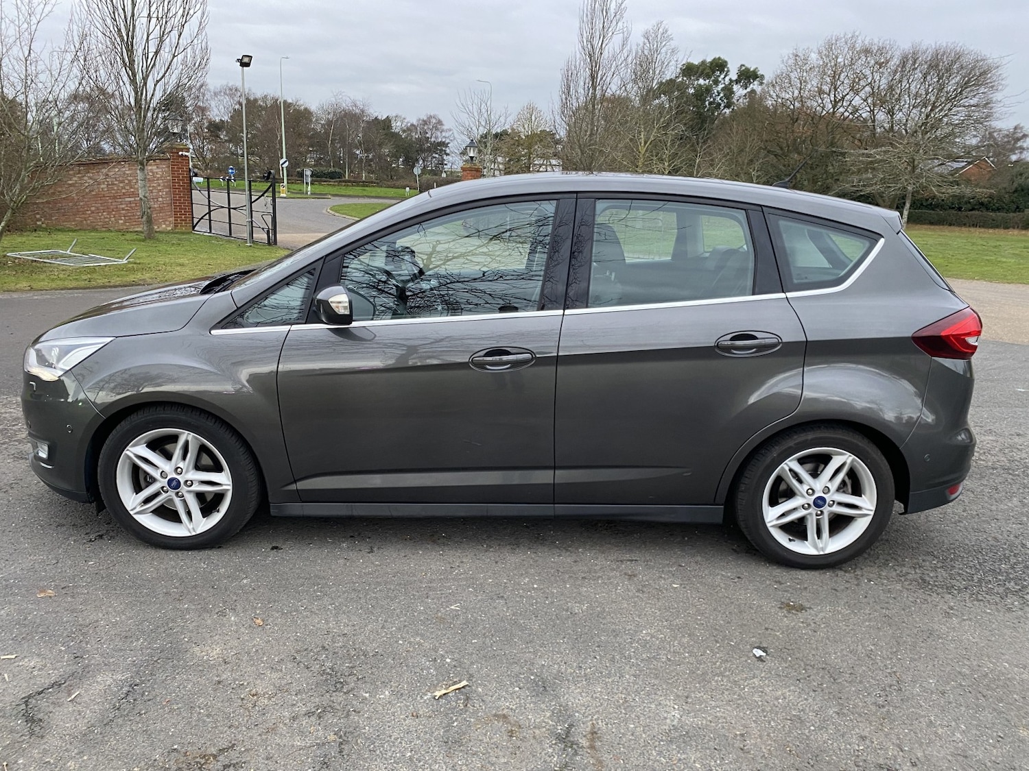 Used Ford C-Max 2016 for sale - 76924352: Photo 7