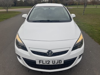 Used Vauxhall Astra 2012 for sale - 76525713: Photo