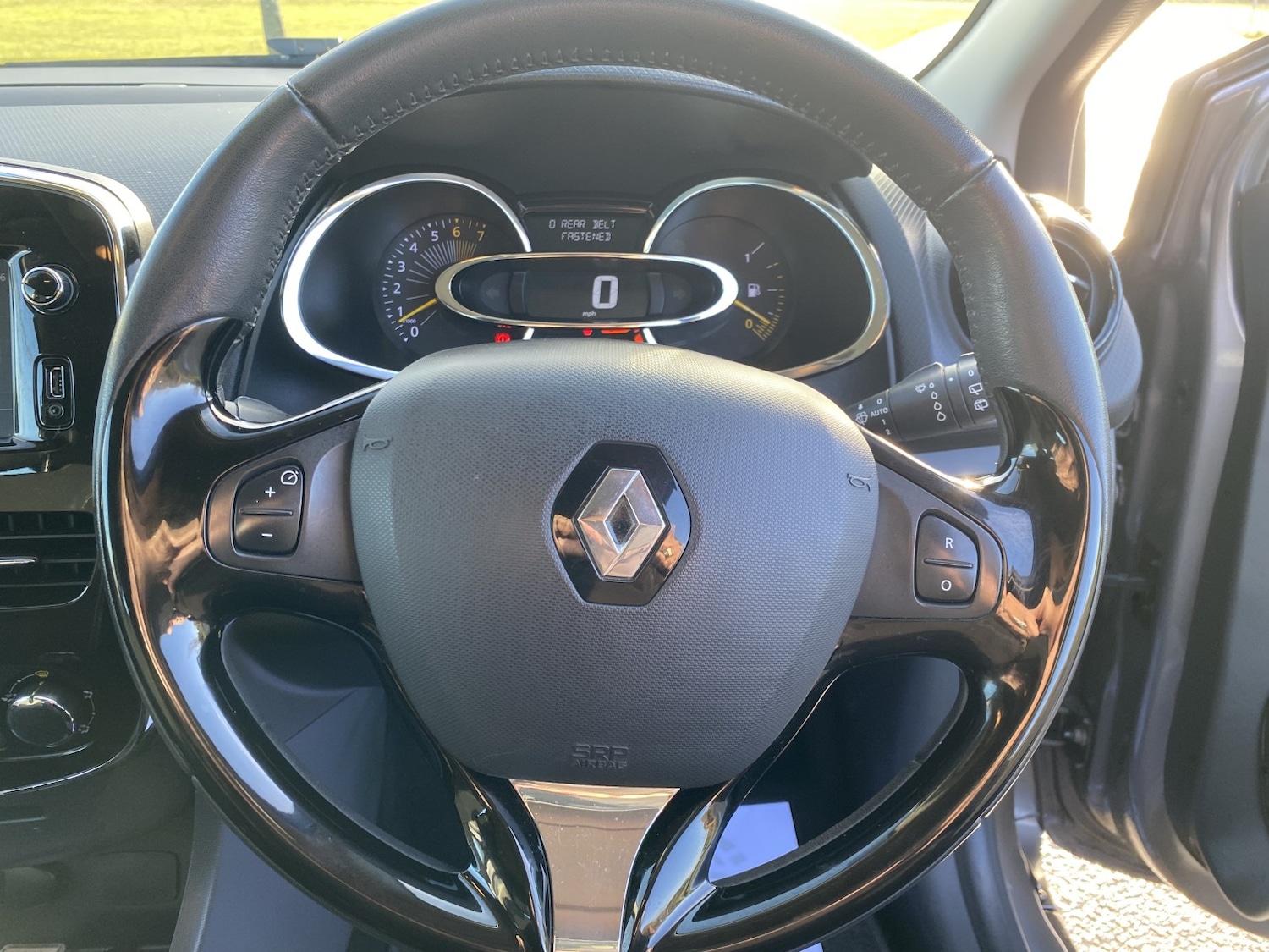 Used Renault Clio 2013 for sale - 76785068: Photo 11