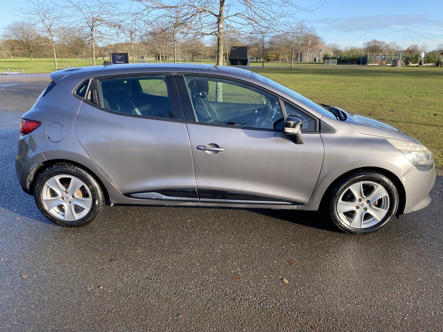 Used Renault Clio 2013 for sale - 76785068: Photo 4