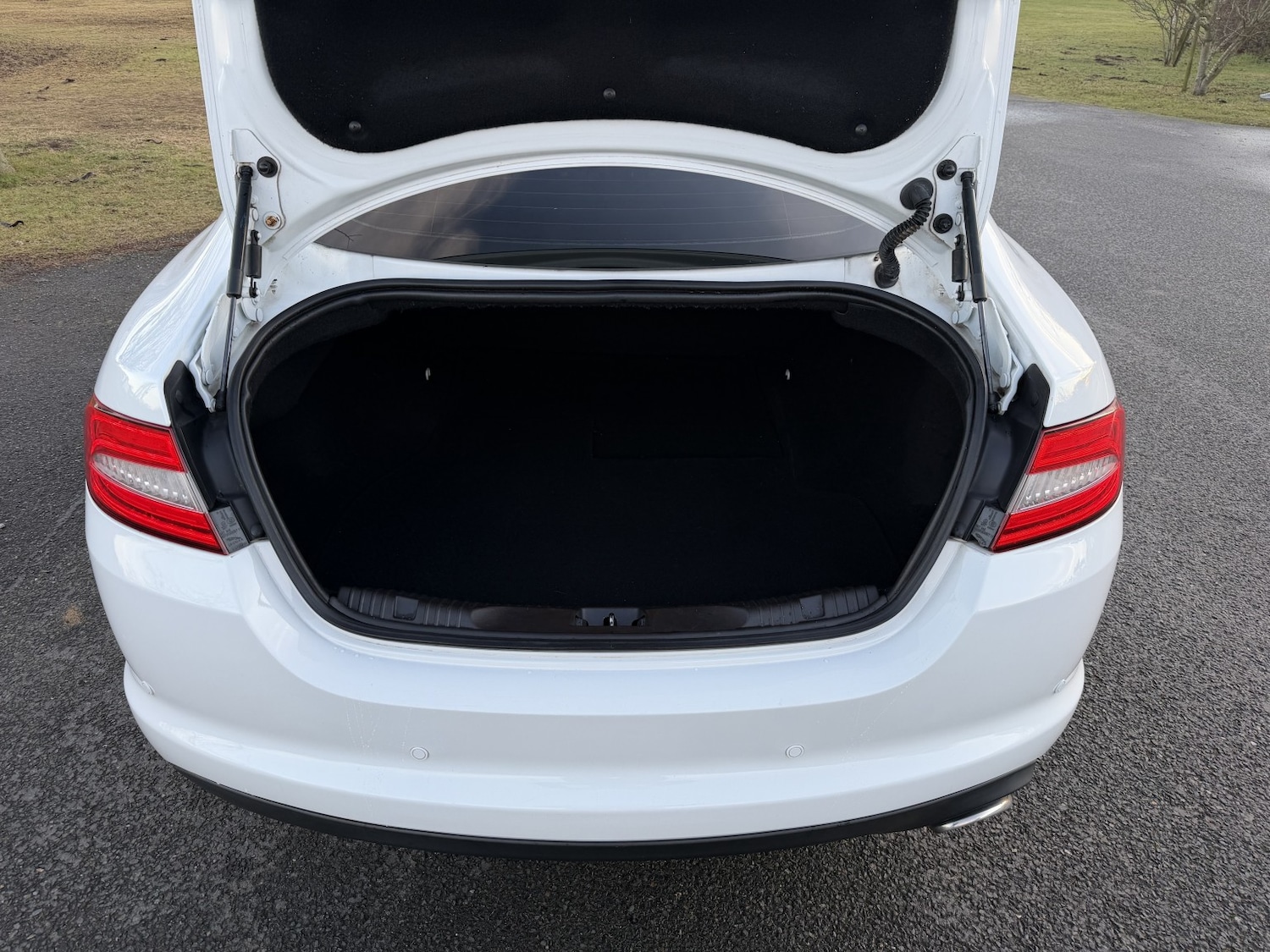 Used Jaguar XF 2012 for sale - 77201244: Photo 15