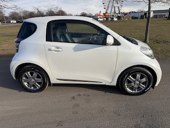 Used Toyota IQ 2014 for sale - 77303790: Photo