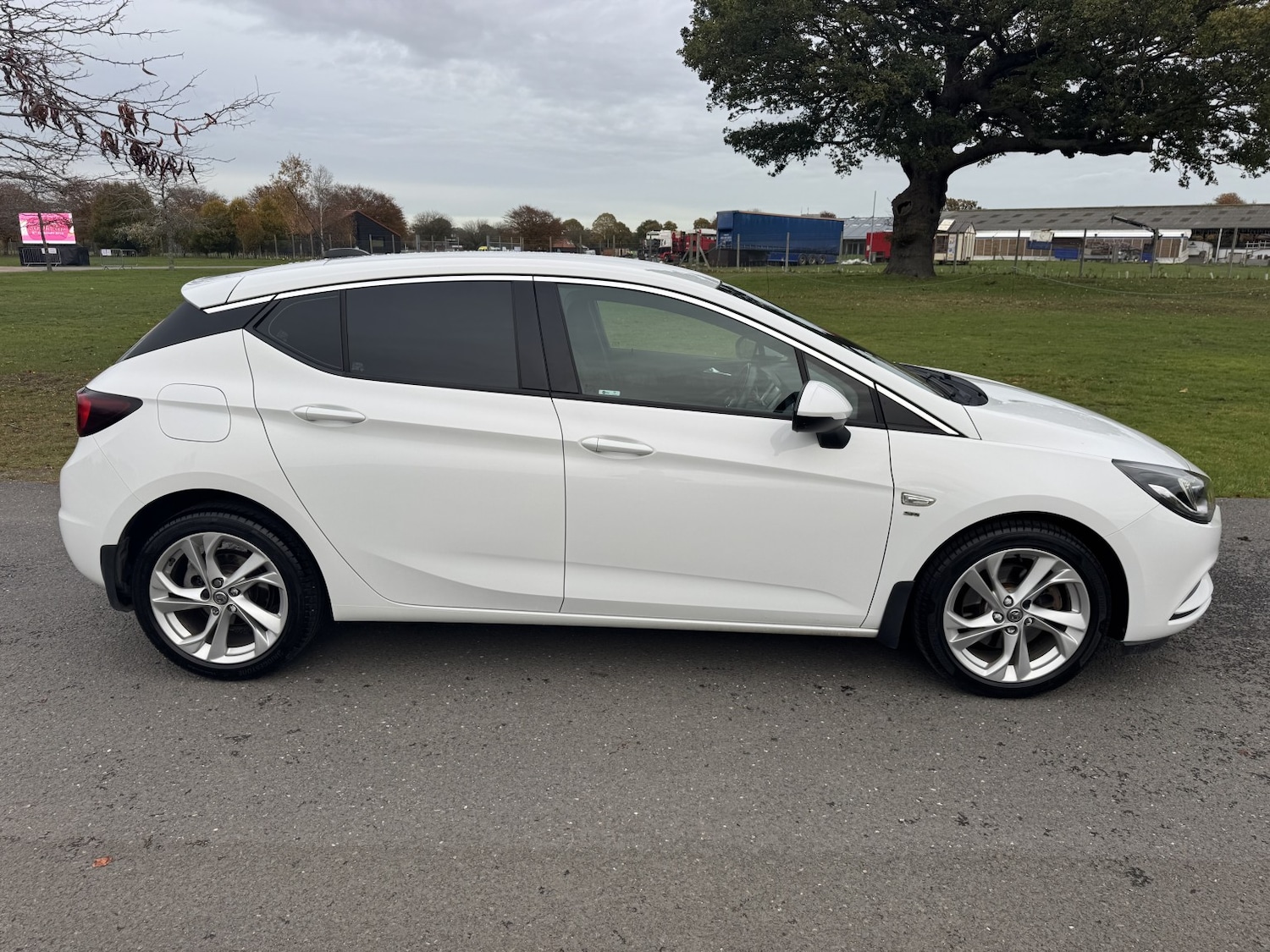 Used Vauxhall Astra 2016 for sale - 76418397: Photo 4