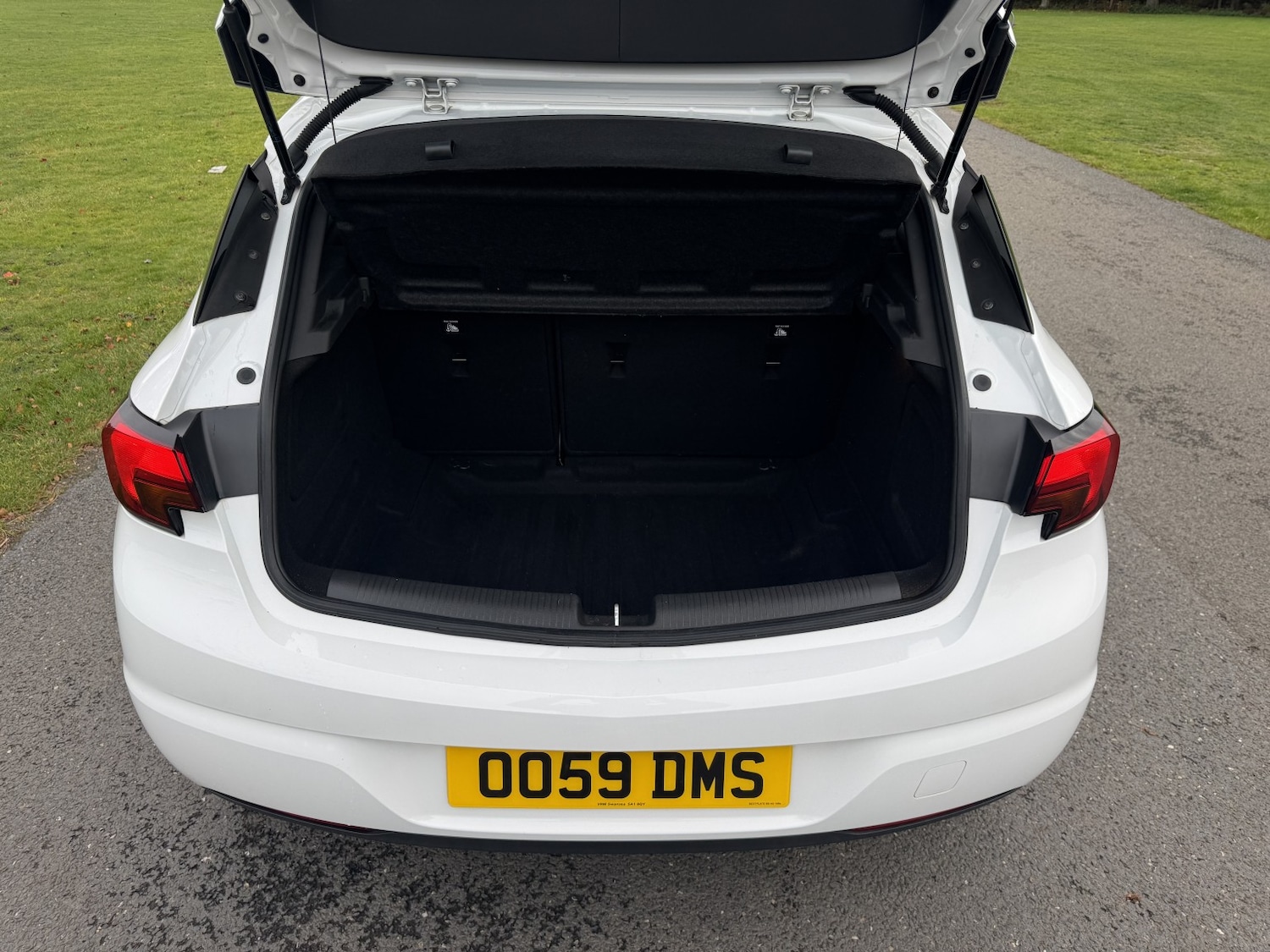 Used Vauxhall Astra 2016 for sale - 76418397: Photo 8