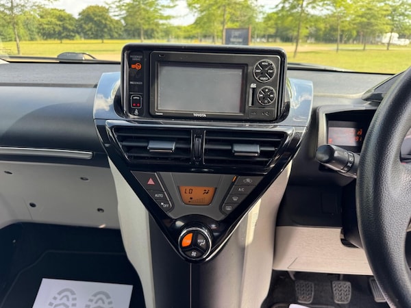 Used Toyota IQ 2014 for sale - 76286976: Photo 13