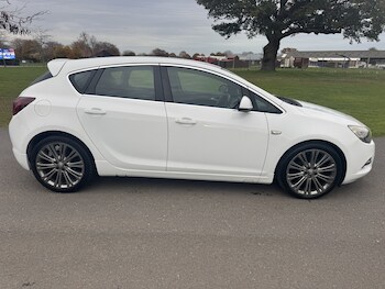 Used Vauxhall Astra 2012 for sale - 76471159: Photo