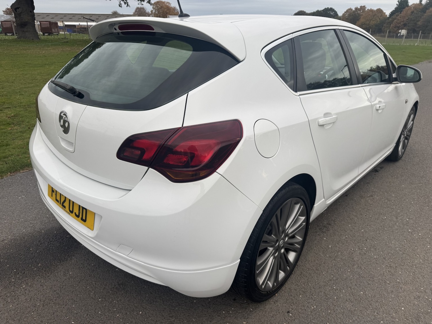 Used Vauxhall Astra 2012 for sale - 76471159: Photo 7