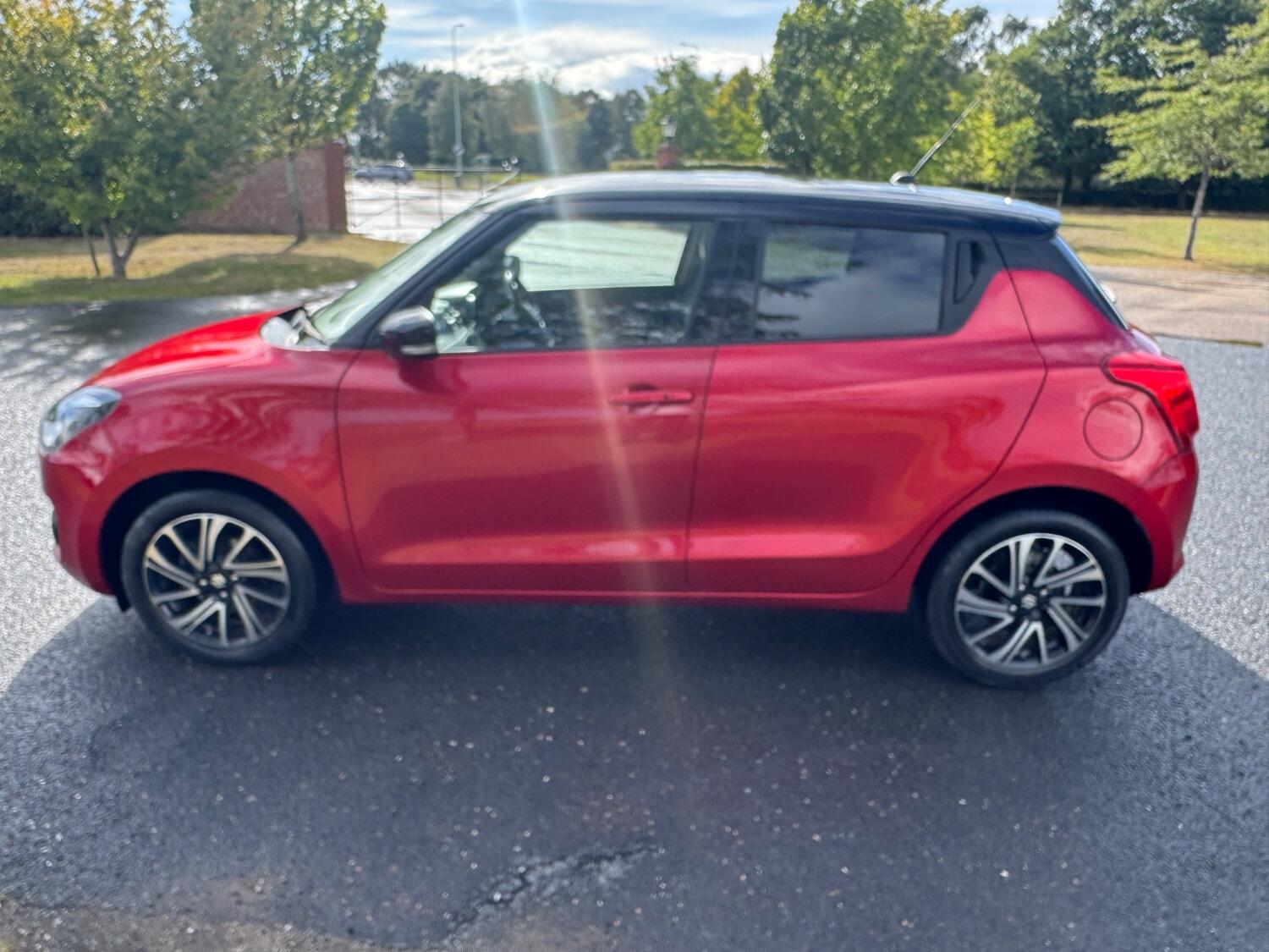 Used Suzuki Swift 2022 for sale - 76793442: Photo 4