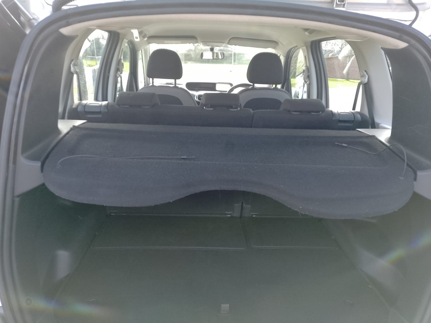 Used Citroen C3 Picasso 2010 for sale - 77921331: Photo 12