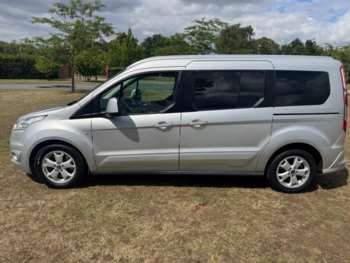 Used Ford Grand Tourneo Connect 2016 for sale - 75325653: Photo