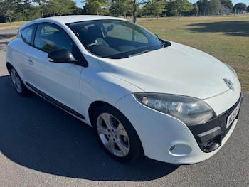 Used Renault Megane 2010 for sale - 75740420: Photo