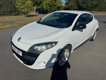Used Renault Megane 2010 for sale - 75740420: Photo