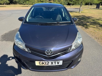 Used Toyota Yaris 2012 for sale - 75740404: Photo
