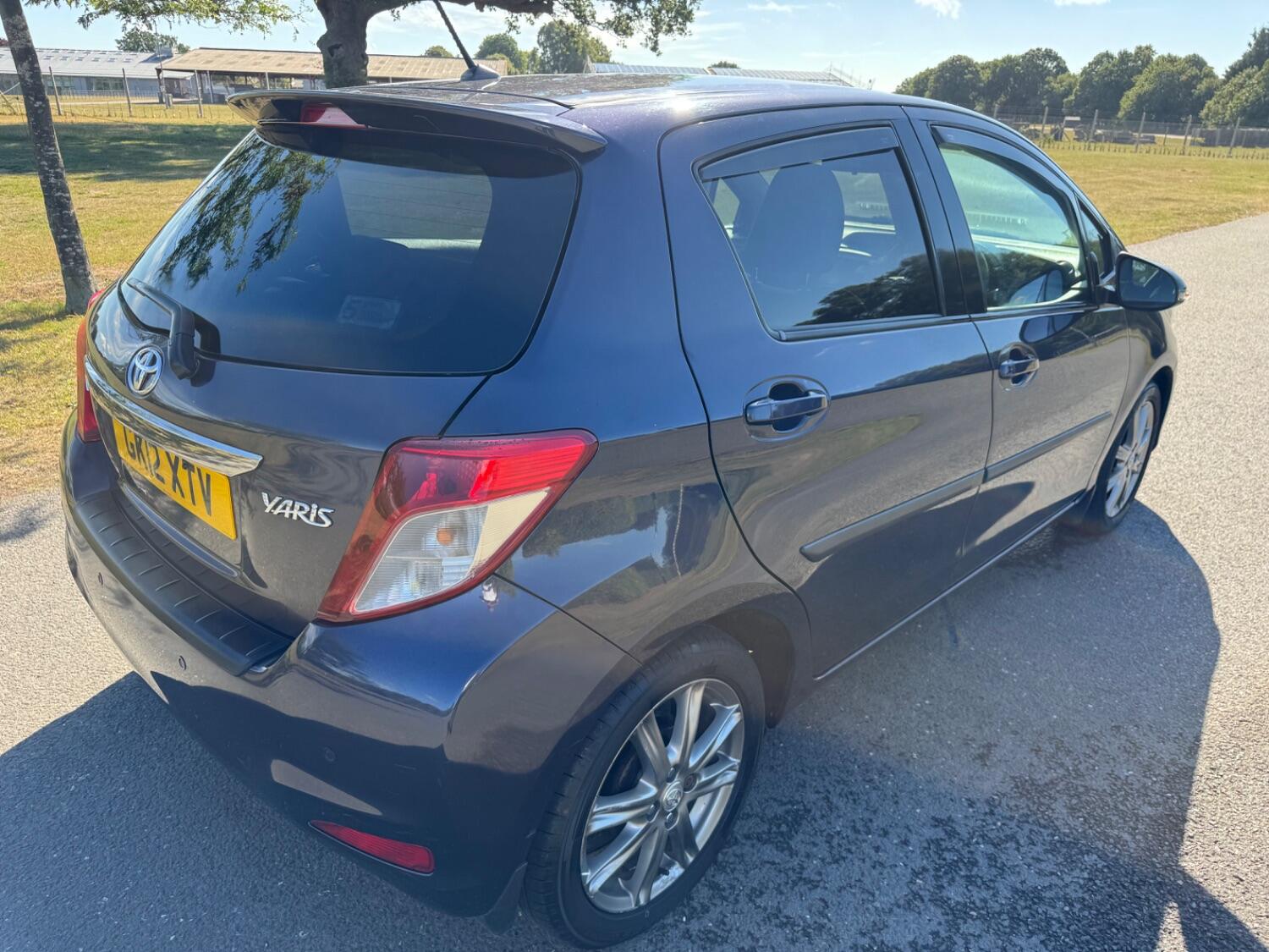 Used Toyota Yaris 2012 for sale - 75740404: Photo 7