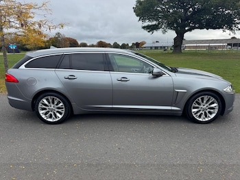 Used Jaguar XF 2013 for sale - 77464523: Photo