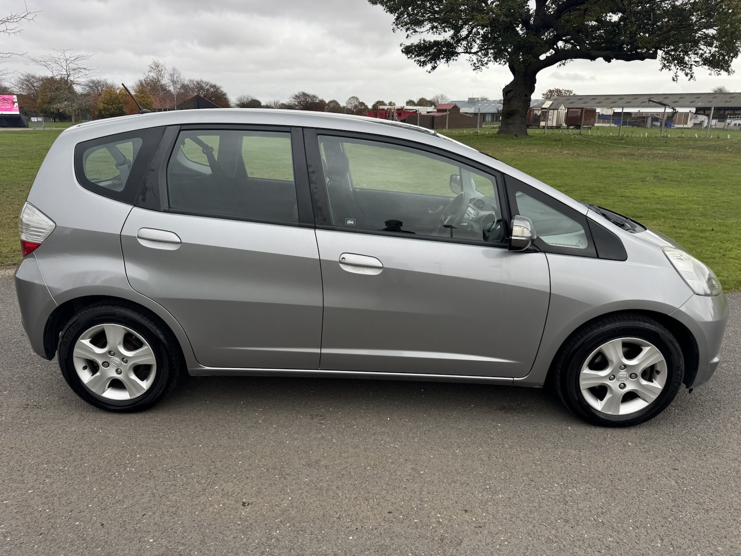 Used Honda Jazz 2010 for sale - 76769535: Photo 4