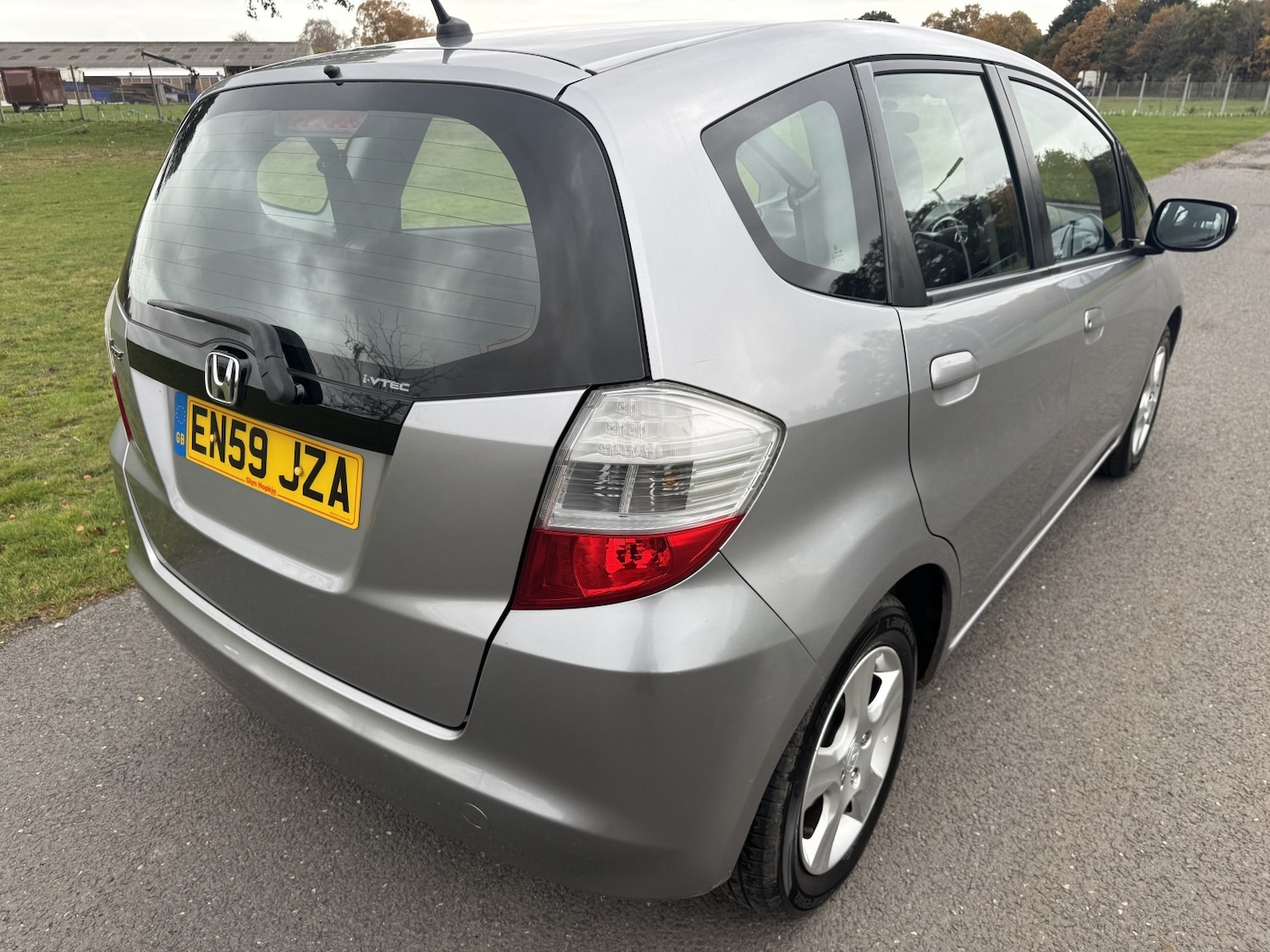 Used Honda Jazz 2010 for sale - 76769535: Photo 7