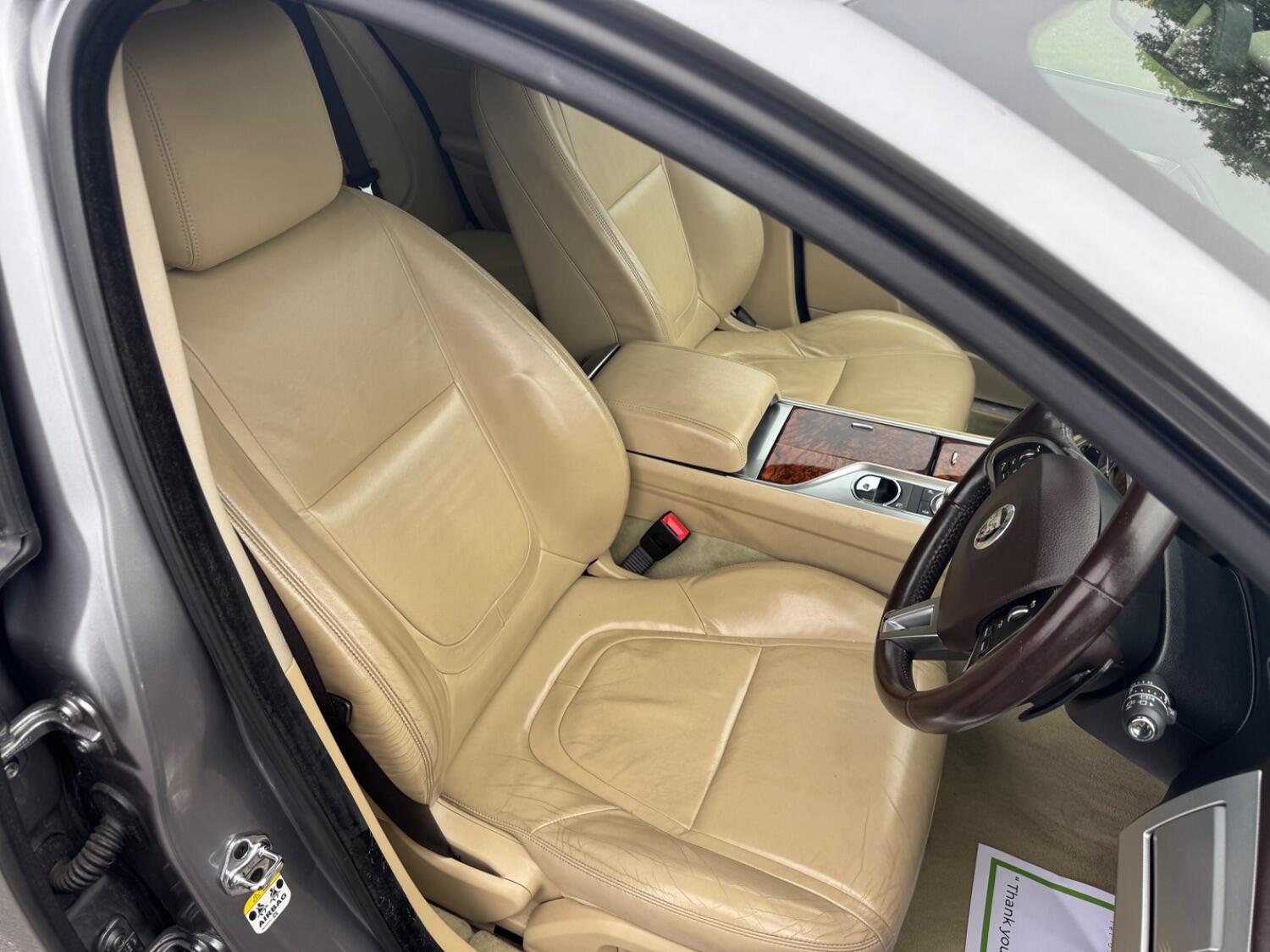 Used Jaguar XF 2013 for sale - 76769621: Photo 10