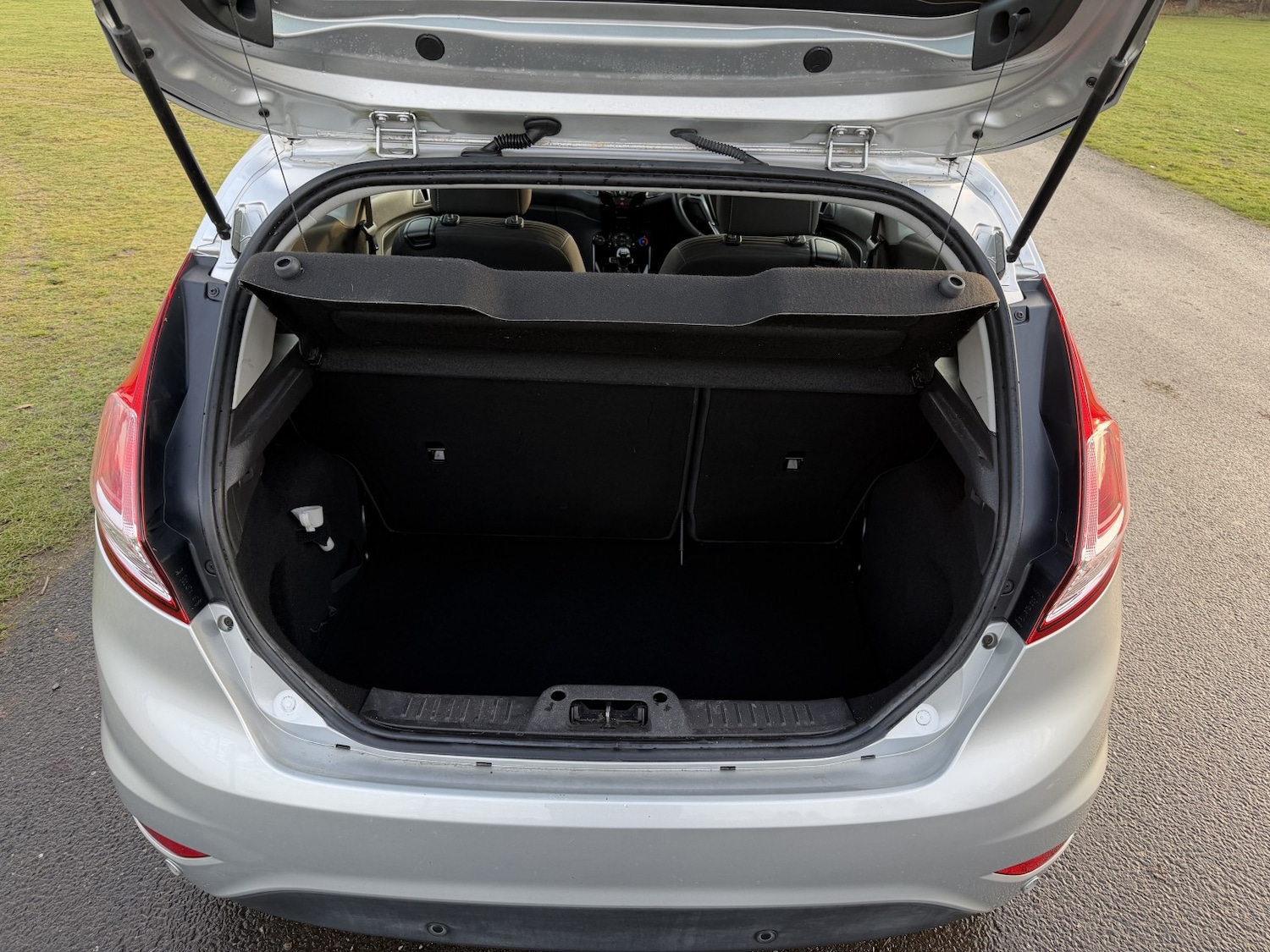 Used Ford Fiesta 2013 for sale - 77027949: Photo 12