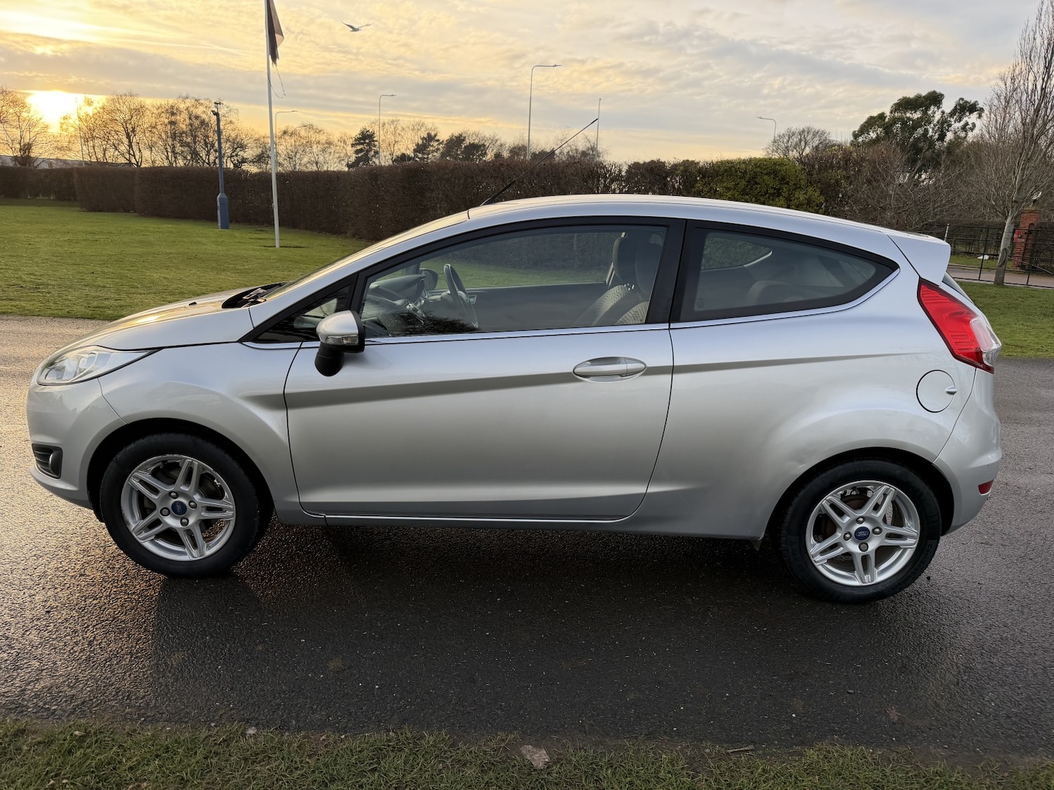 Used Ford Fiesta 2013 for sale - 77027949: Photo 4