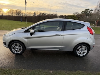 Used Ford Fiesta 2013 for sale - 77027949: Photo