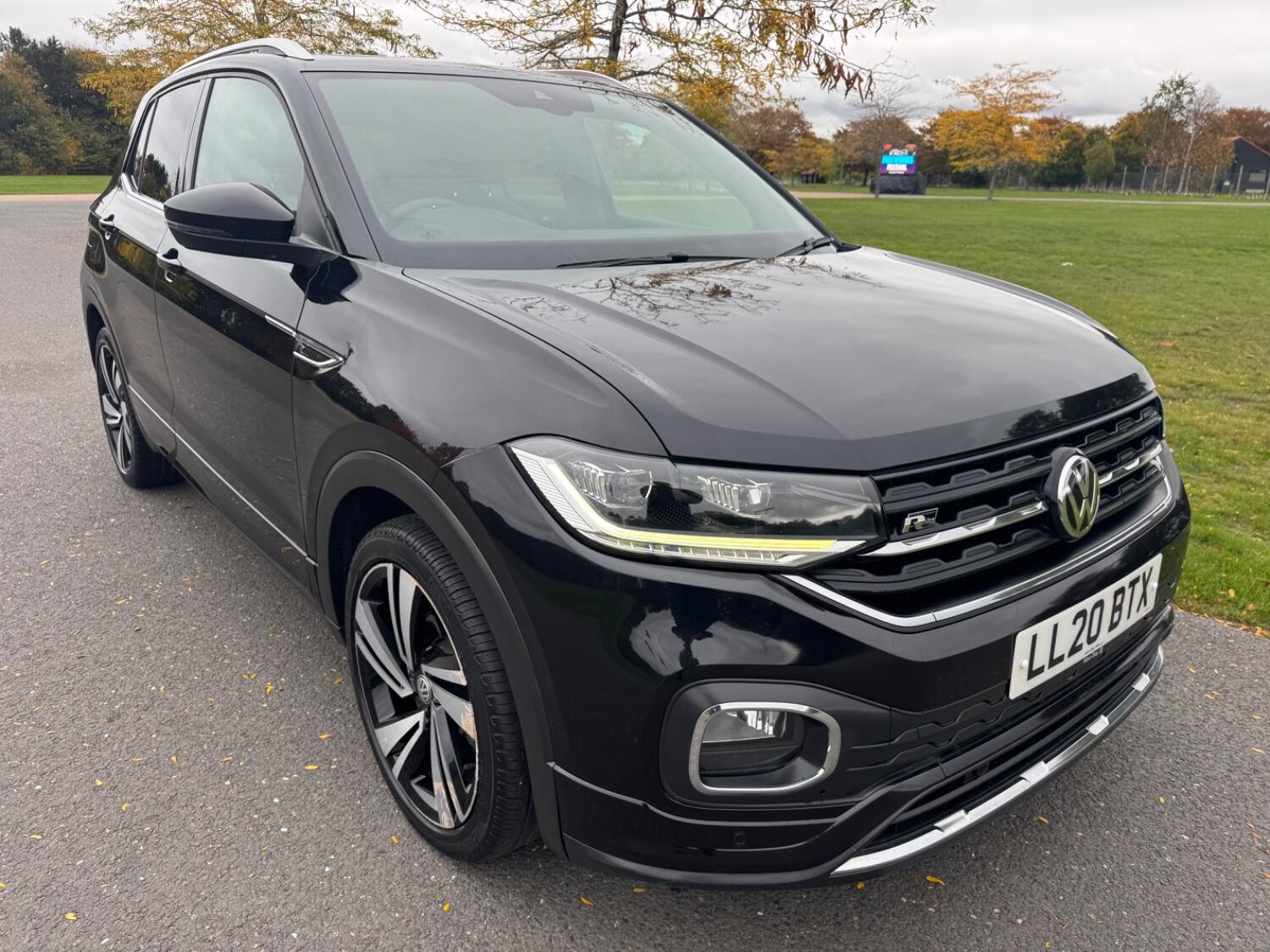 Used Volkswagen T-Cross 2020 for sale - 76281329: Photo 1