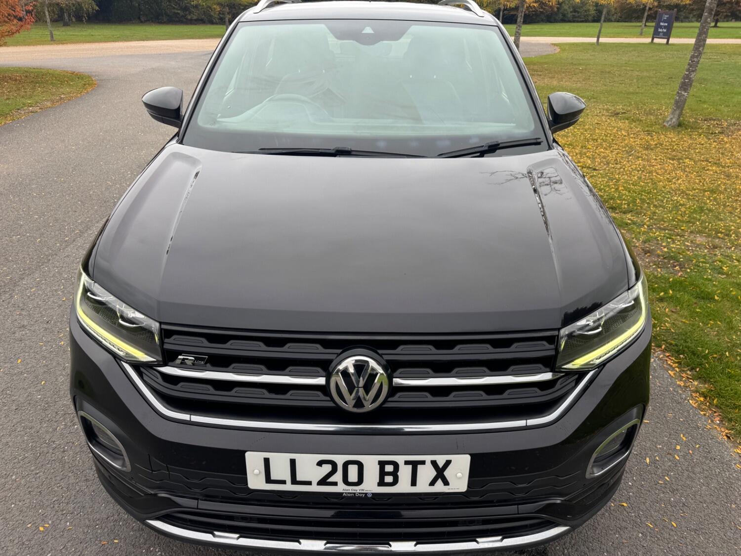 Used Volkswagen T-Cross 2020 for sale - 76281329: Photo 2