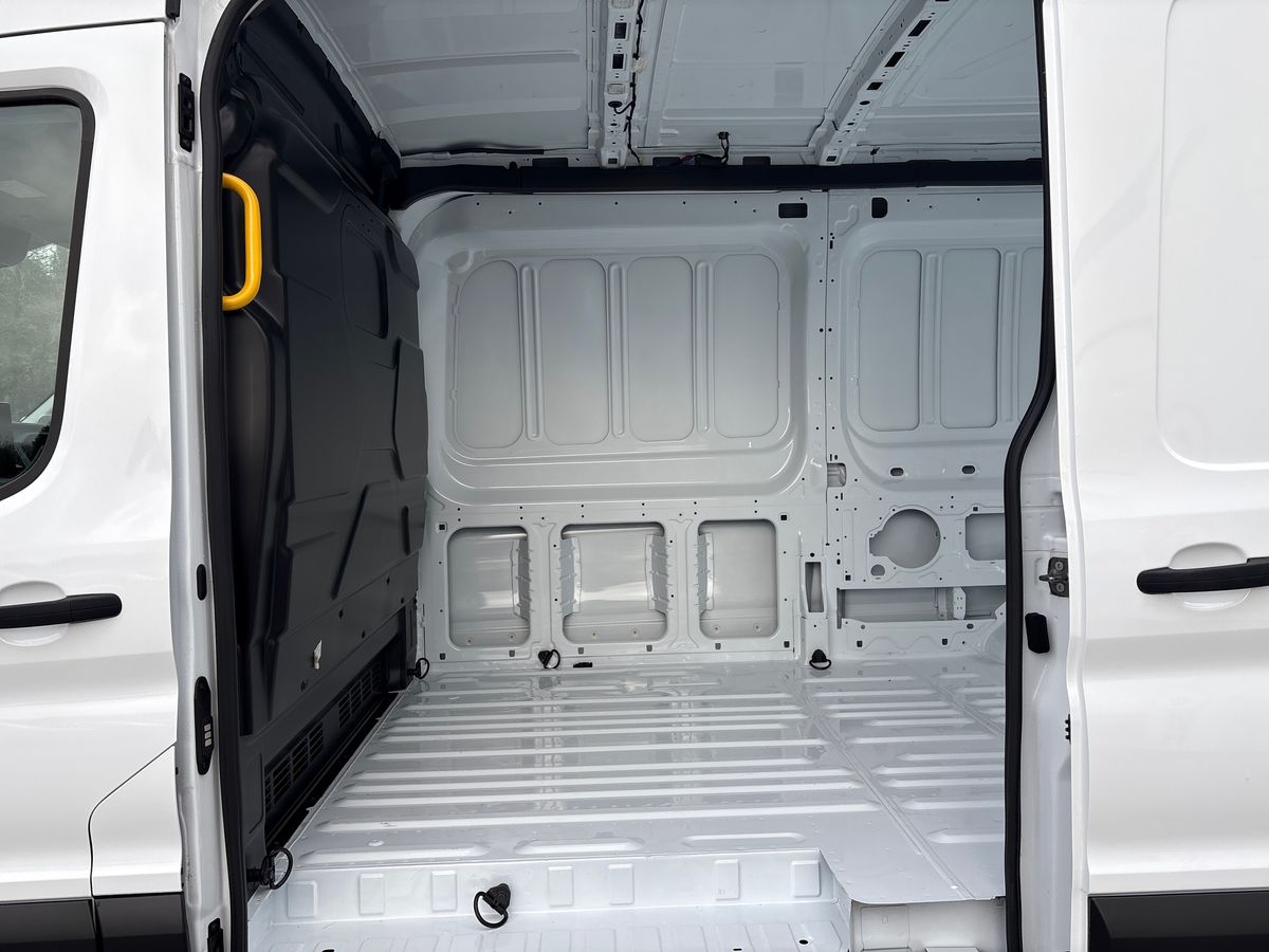 Used Ford Transit 2025 for sale - 77106042: Photo 32
