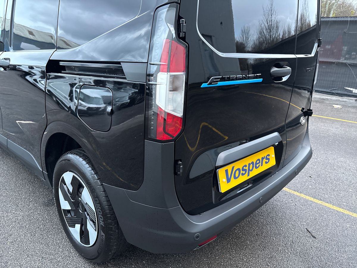 Used Ford Transit Courier for sale - 77133914: Photo 29